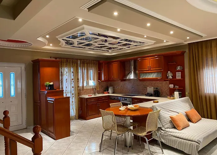 Stella Villa Néa Péramos