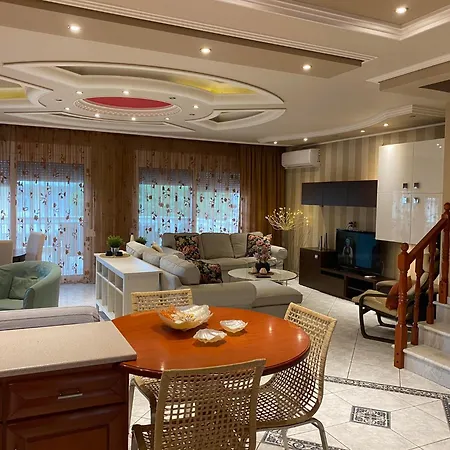 Stella Néa Péramos